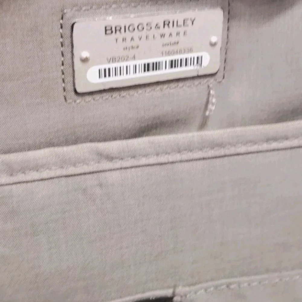 Briggs & Riley VB202-4 Relay Convertible Brief Backpack Black - Picture 8 of 11